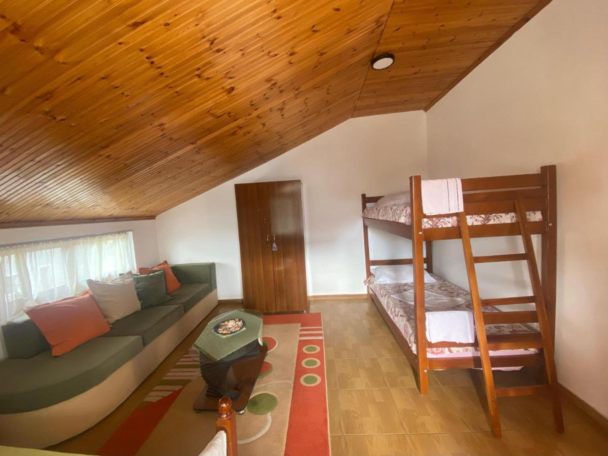 Happy Corner Guest House Shkodra Kültér fotó