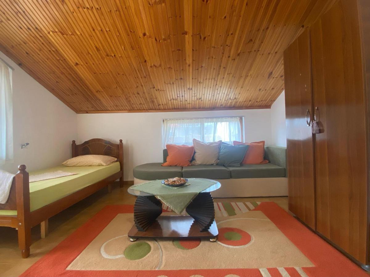 Happy Corner Guest House Shkodra Kültér fotó