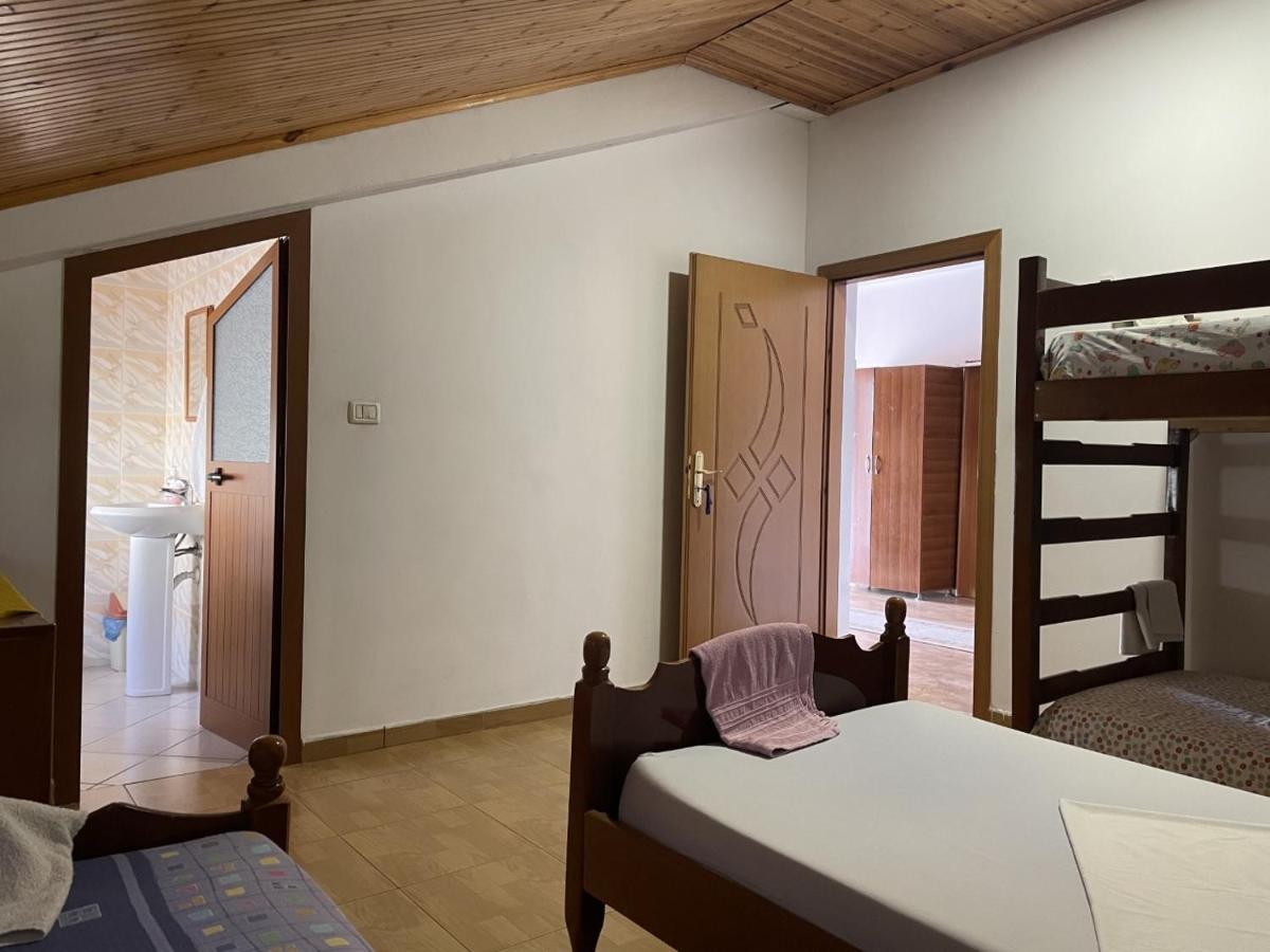 Happy Corner Guest House Shkodra Kültér fotó