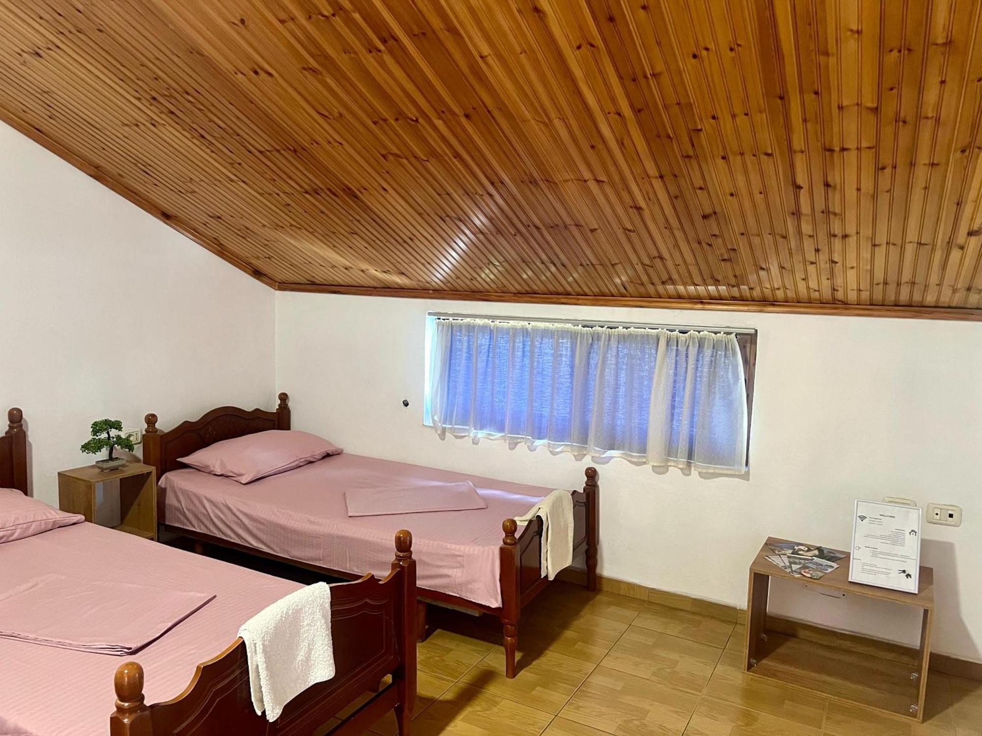 Happy Corner Guest House Shkodra Kültér fotó