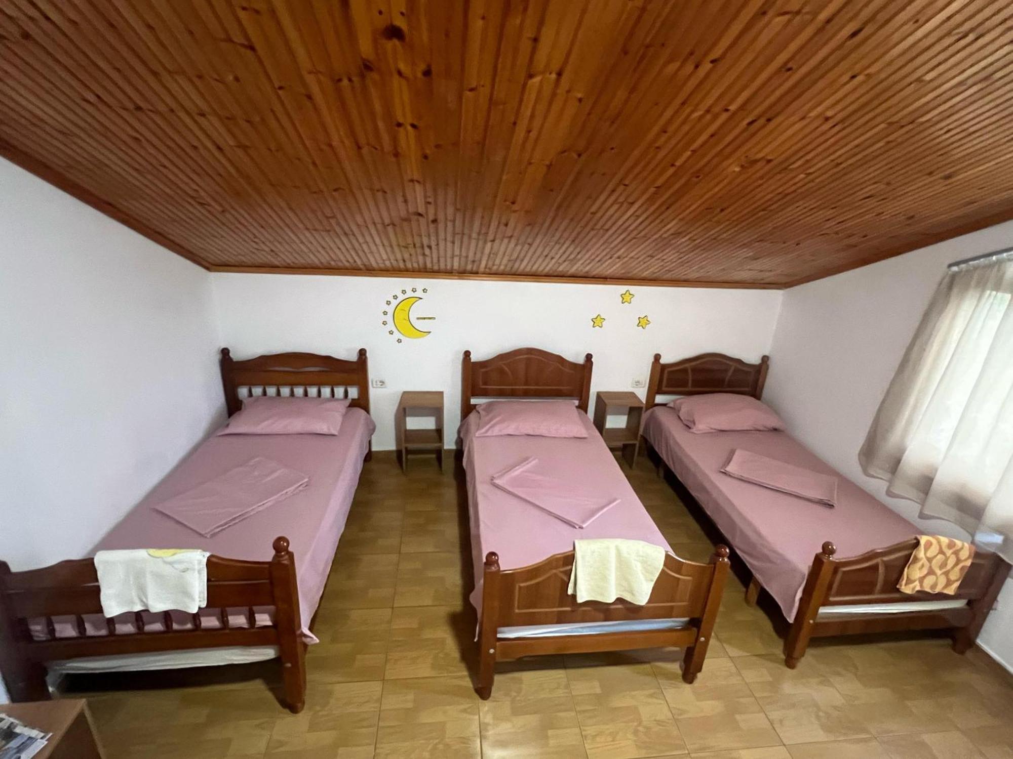 Happy Corner Guest House Shkodra Kültér fotó