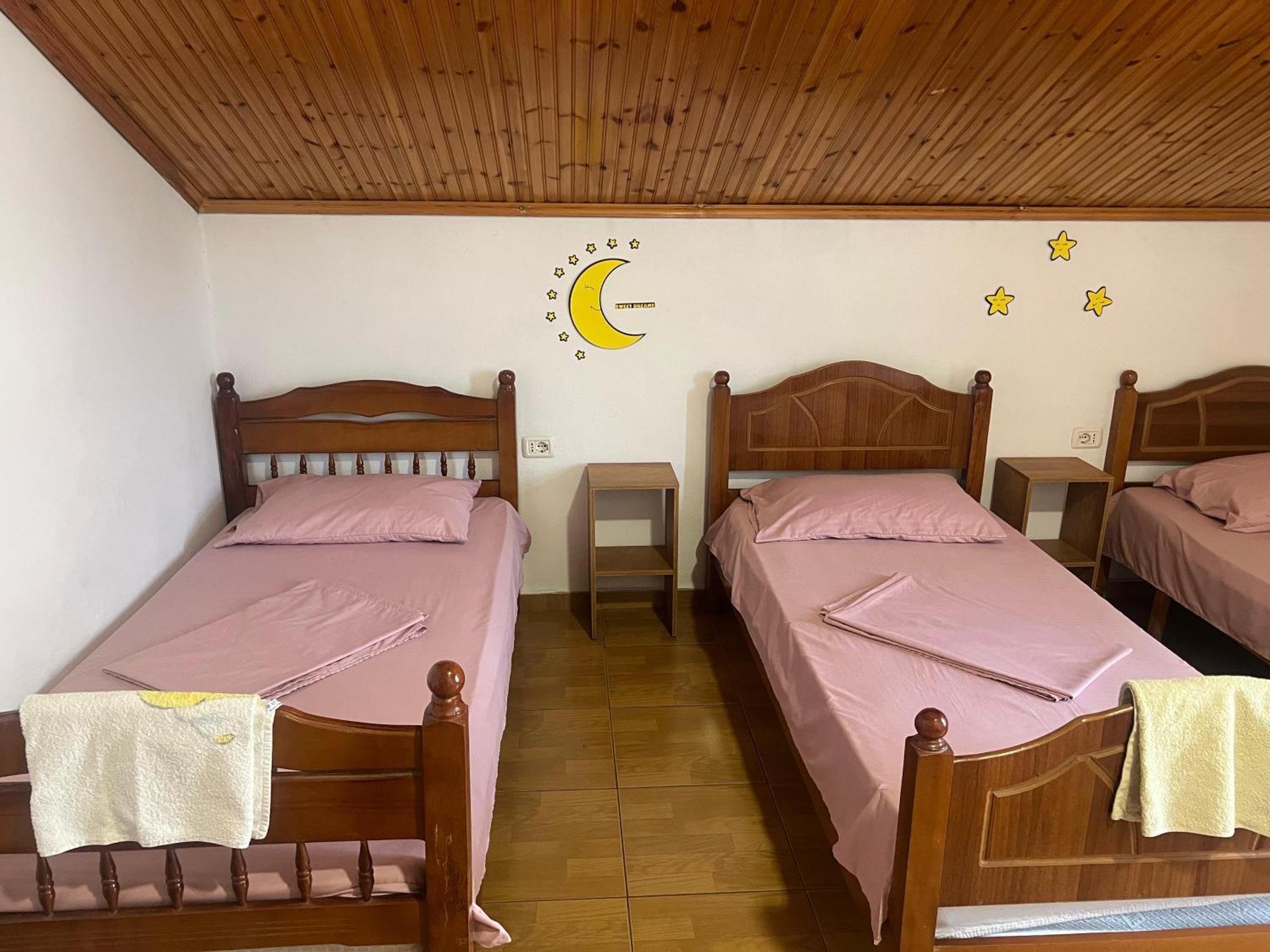 Happy Corner Guest House Shkodra Kültér fotó