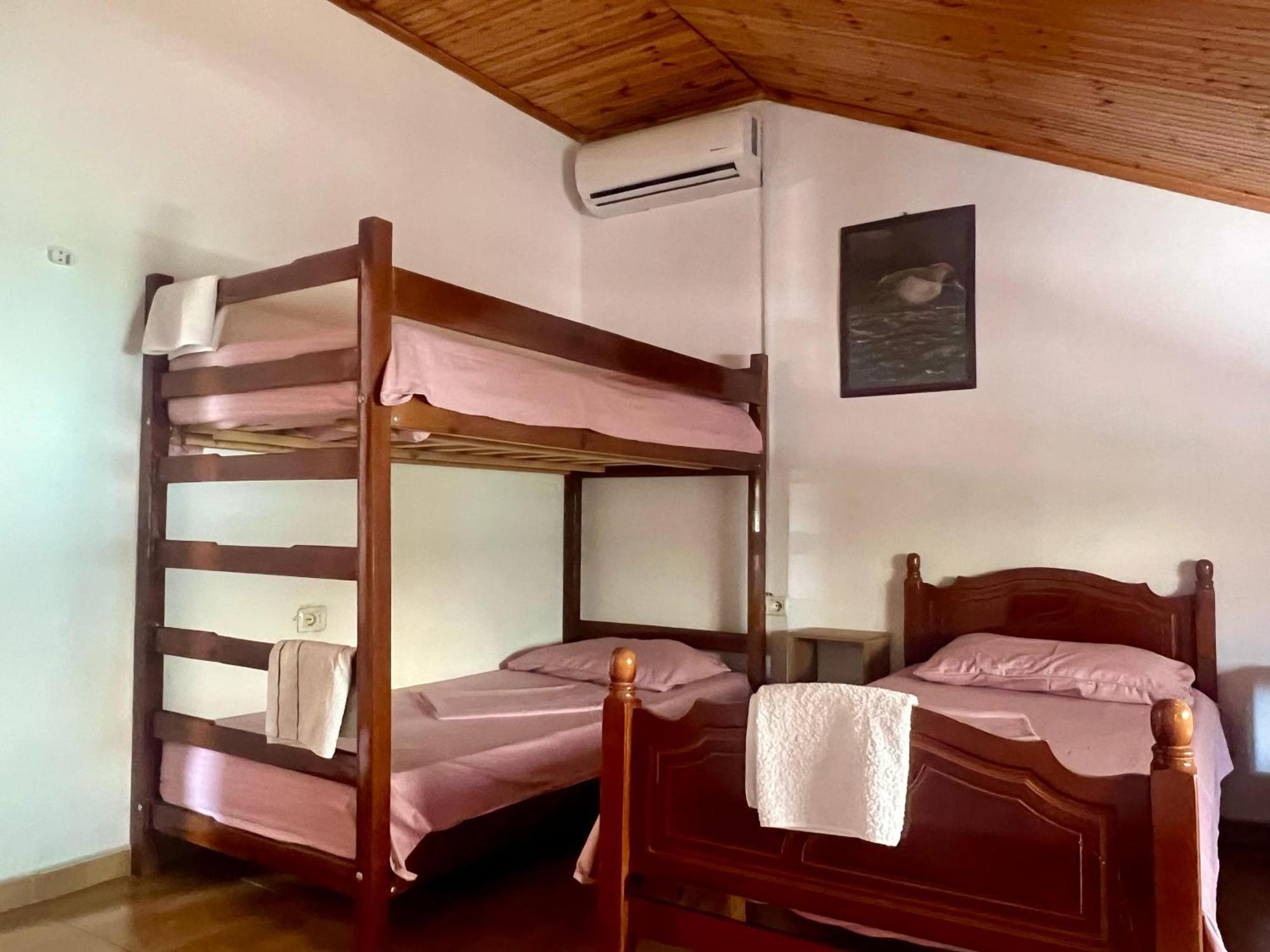 Happy Corner Guest House Shkodra Kültér fotó